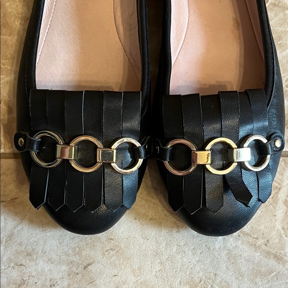 Kate Spade Black Leather Flats with Fringe & Gold Accents - Size 7 - Picture 6 of 12